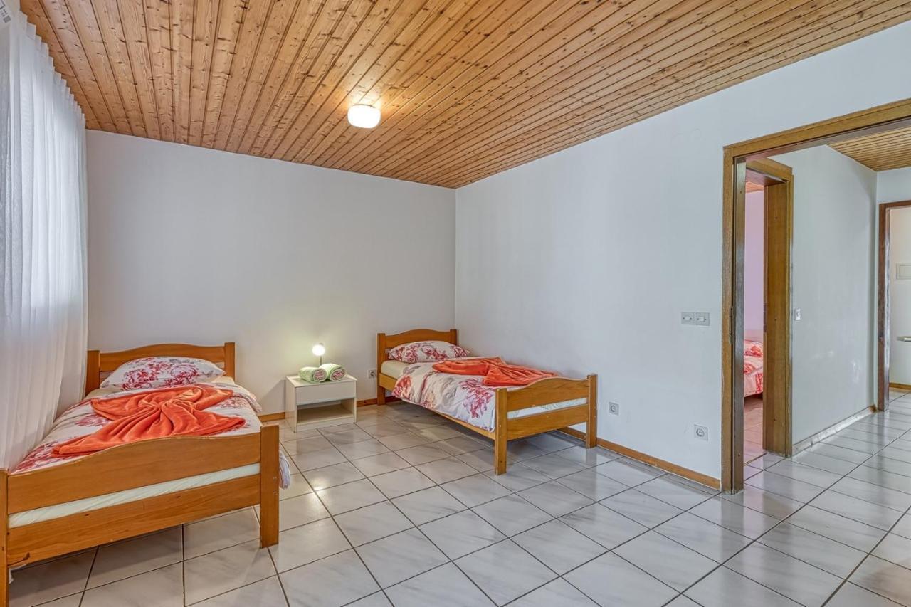 Apartments Kiki Spada Poreč Buitenkant foto