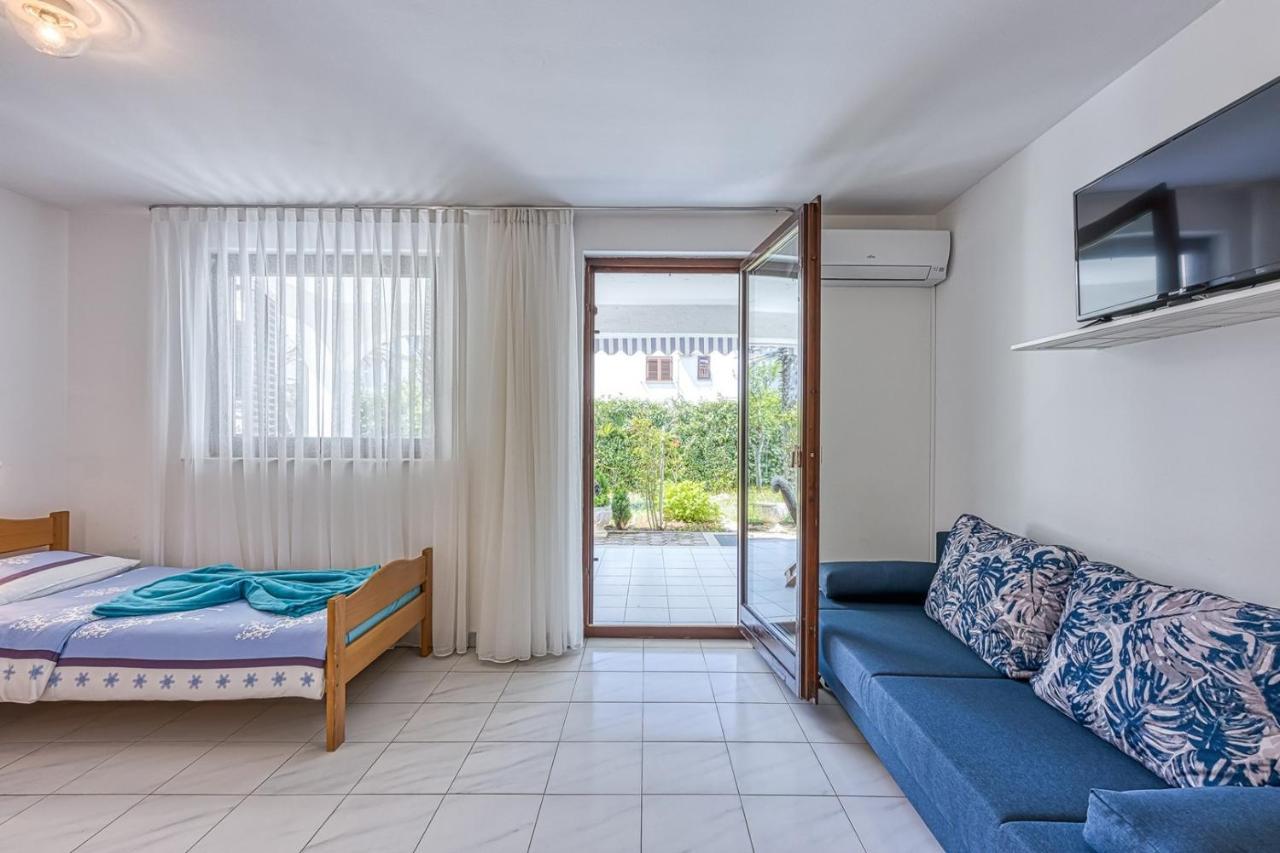Apartments Kiki Spada Poreč Buitenkant foto